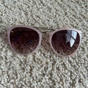 Women’s LOFT Blush Sunglasses!
